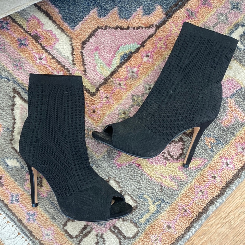 Nicole Miller New York open toe knit heels